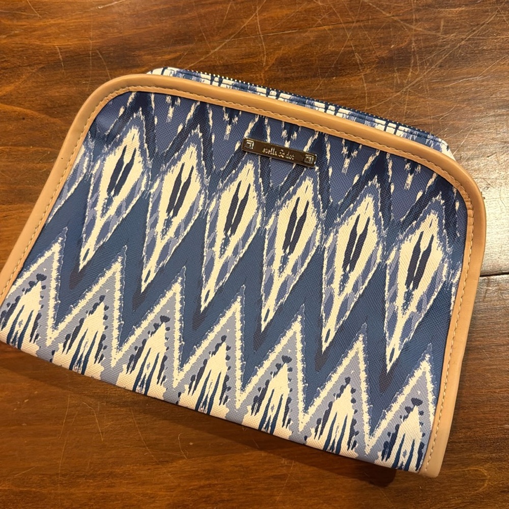 NWOT Stella & Dot Cosmetic Bag Storage Travel Navy White Organization EXCELLENT